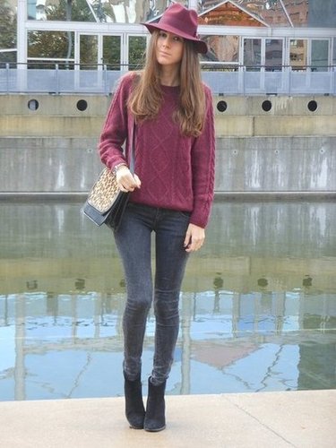Classic shapes get a touch of the trends with a flash of burgundy hues and a leopard-print accent.
Source: Lookbook.nu
Classic shapes get a touch of the trends with a flash of burgundy hues and a leopard-print accent.
Source: Lookbook.nu