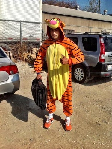 Kal Penn dressed as Tigger.
Source: Twitter user kalpenn
Kal Penn dressed as Tigger.
Source: Twitter user kalpenn