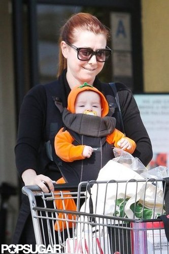 Alyson Hannigan dressed Keeva Denisof in a pumpkin costume as she ran to a grocery store in LA.
Alyson Hannigan dressed Keeva Denisof in a pumpkin costume as she ran to a grocery store in LA.