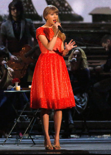 Miranda and Blake Win Big at the Star-Studded CMA Awards Miranda and Blake Win Big at the Star-Studded CMA Awards