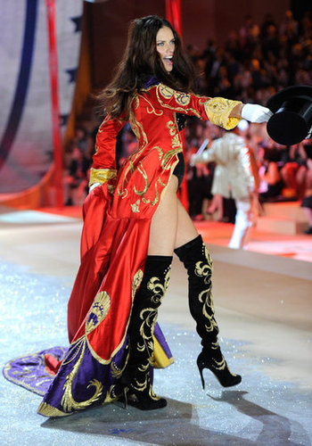 Revisit the 2012 Victoria's Secret Fashion Show! Revisit the 2012 Victoria's Secret Fashion Show!