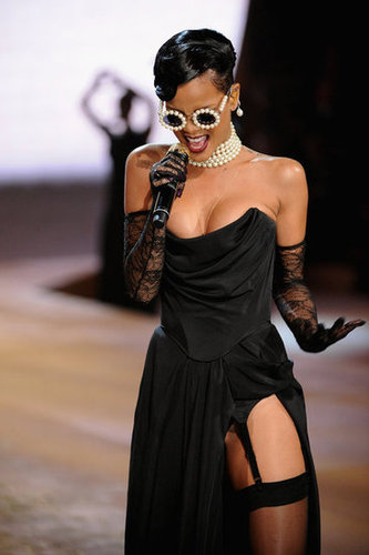 Rihanna wore black to perform onstage at the Victoria's Secret Fashion Show in NYC.
Rihanna wore black to perform onstage at the Victoria's Secret Fashion Show in NYC.