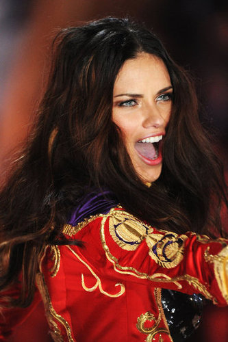 Revisit the 2012 Victoria's Secret Fashion Show! Revisit the 2012 Victoria's Secret Fashion Show!