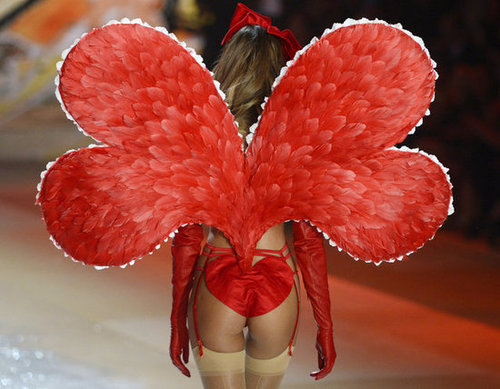 Revisit the 2012 Victoria's Secret Fashion Show! Revisit the 2012 Victoria's Secret Fashion Show!