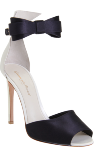 Oh hello, my dream holiday shoe comes complete with a bow on top! These Gianvito Rossi bow tie sandals ($775) are so festive and fun, but the clean and classic design make these a timeless gift for the shoe lover if you ask me.
— Noria Morales, style director
Oh hello, my dream holiday shoe comes complete with a bow on top! These Gianvito Rossi bow tie sandals ($775) are so festive and fun, but the clean and classic design make these a timeless gift for the shoe lover if you ask me.
— Noria Morales, style director