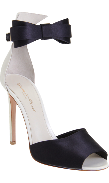 Oh hello, my dream holiday shoe comes complete with a bow on top! These Gianvito Rossi bow tie sandals ($775) are so festive and fun, but the clean and classic design make these a timeless gift for the shoe lover if you ask me.
— Noria Morales, style director
Oh hello, my dream holiday shoe comes complete with a bow on top! These Gianvito Rossi bow tie sandals ($775) are so festive and fun, but the clean and classic design make these a timeless gift for the shoe lover if you ask me.
— Noria Morales, style director