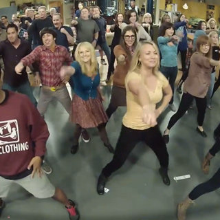 The Big Bang Theory Stars Flash Mob: Call Me Maybe