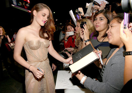 Breaking Dawn Part 2 is #1 — See All the Photos From Twilight's Final Press Tour! Breaking Dawn Part 2 is #1 — See All the Photos From Twilight's Final Press Tour!