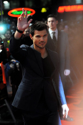 Breaking Dawn Part 2 is #1 — See All the Photos From Twilight's Final Press Tour! Breaking Dawn Part 2 is #1 — See All the Photos From Twilight's Final Press Tour!