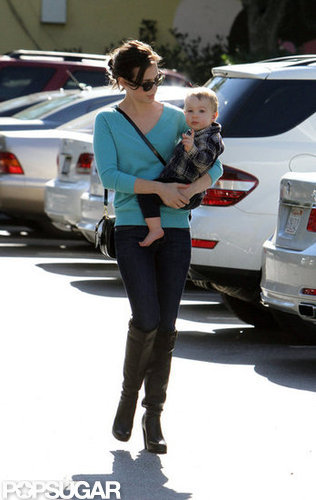 January Jones Steps Out With Xander and New Brunette Locks January Jones Steps Out With Xander and New Brunette Locks