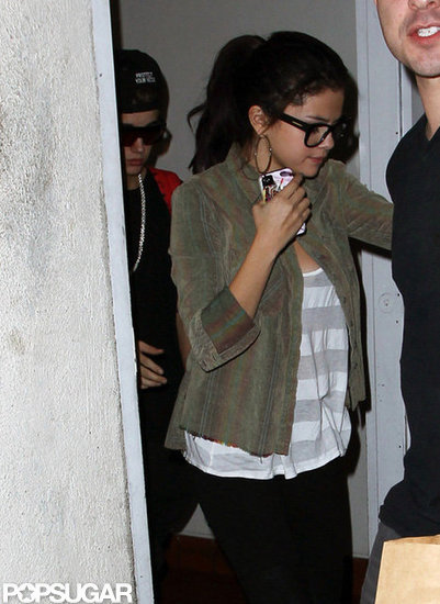 Justin Bieber and Selena Gomez Keep the Romance Alive With a Dinner Date Justin Bieber and Selena Gomez Keep the Romance Alive With a Dinner Date