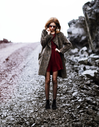 This styler gave cold-weather gear a cooler contrast with mirrored sunglasses.
Source: Lookbook.nu
This styler gave cold-weather gear a cooler contrast with mirrored sunglasses.
Source: Lookbook.nu