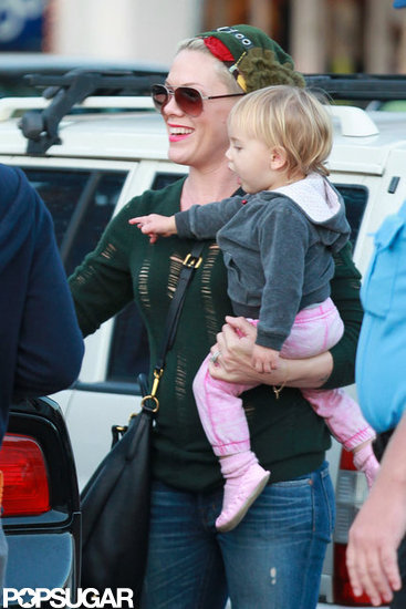 Pink gave Willow Hart a lift. Pink gave Willow Hart a lift.