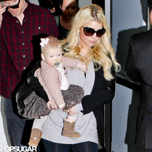 Jessica Simpson Takes Off With Maxwell While Pregnancy Rumors Fly Jessica Simpson Takes Off With Maxwell While Pregnancy Rumors Fly
