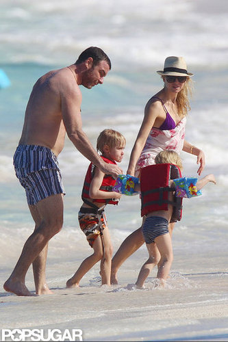 Naomi Splashes Around in a Bikini With Shirtless Liev Schreiber & Sons Naomi Splashes Around in a Bikini With Shirtless Liev Schreiber & Sons