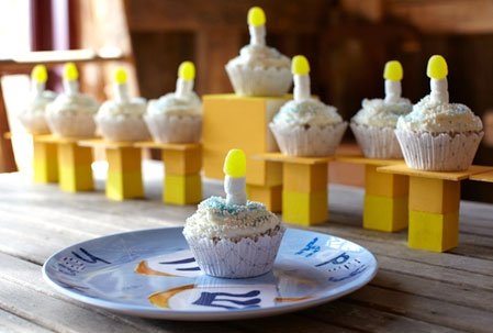 Cupcake Menorah Cupcake Menorah