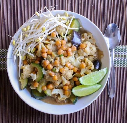 Thai Green Curry with Chickpeas