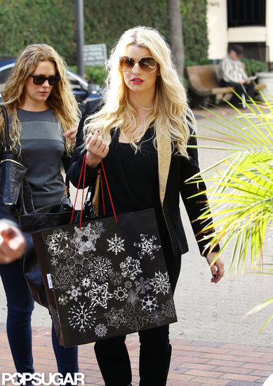 Jessica Simpson and fried Cacee Cobb went shopping in Beverly Hills earlier today.
Jessica Simpson and fried Cacee Cobb went shopping in Beverly Hills earlier today.