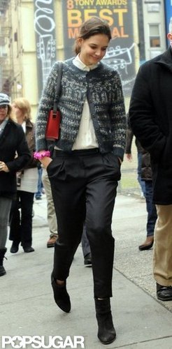 Katie Holmes stayed warm in a cardigan.
Katie Holmes stayed warm in a cardigan.