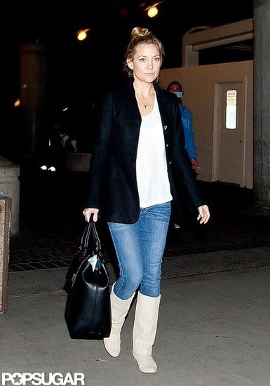 Kate Hudson stepped out at the airport in LA. Kate Hudson stepped out at the airport in LA.