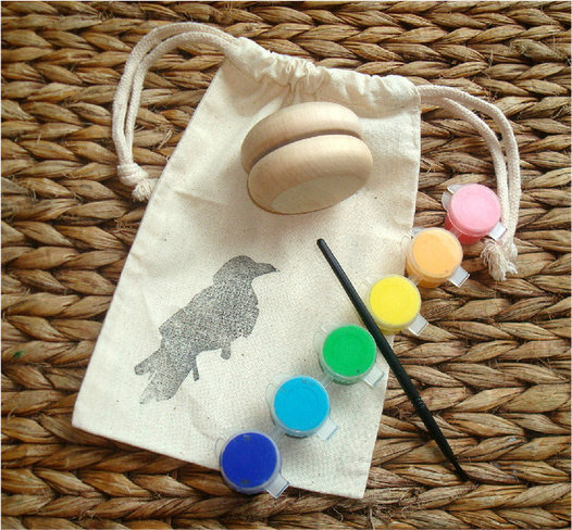 Yo Yo Toy Painting Kit ($9)
Yo Yo Toy Painting Kit ($9)
