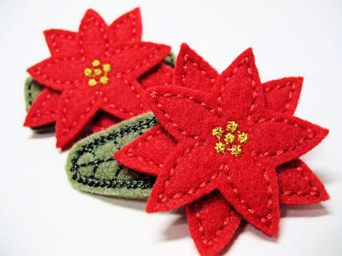 Chew Chew's Closet Poinsettia Clip ($5)
Chew Chew's Closet Poinsettia Clip ($5)