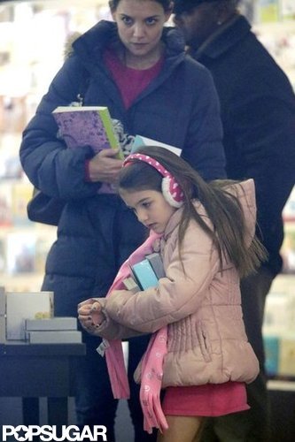 Suri Has a Pink Party For Early Christmas With Katie Suri Has a Pink Party For Early Christmas With Katie