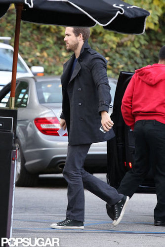 Ryan Reynolds Makes a Sexy Sushi Run in LA Ryan Reynolds Makes a Sexy Sushi Run in LA