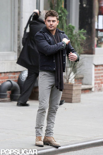 Zac Efron filmed Are We Officially Dating? in NYC.
Zac Efron filmed Are We Officially Dating? in NYC.