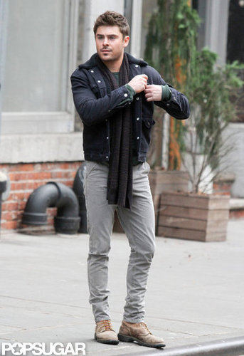 Zac Efron Films in NYC After Landing JFK Movie Role Zac Efron Films in NYC After Landing JFK Movie Role