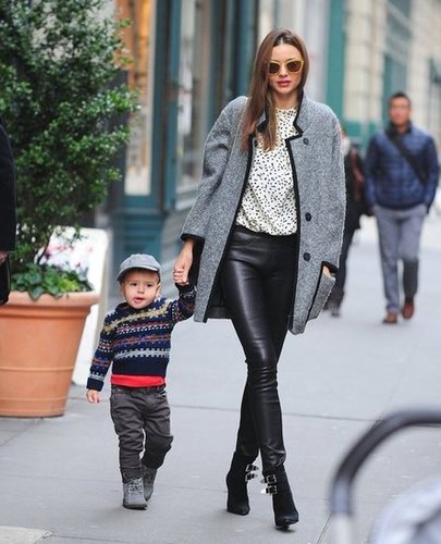 Miranda really loves her tweed Isabel Marant coat — and we can see why! She styled it up again on a walk with son Flynn with a pair of Helmut Lang leather leggings, Tabitha Simmons boots, and a printed cream top, finished off with a pair of yellow sunglasses.
Miranda really loves her tweed Isabel Marant coat — and we can see why! She styled it up again on a walk with son Flynn with a pair of Helmut Lang leather leggings, Tabitha Simmons boots, and a printed cream top, finished off with a pair of yellow sunglasses.
