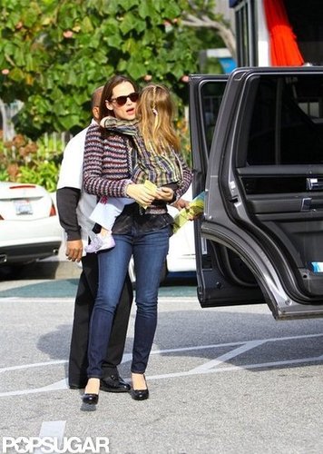 Jennifer Garner carried Seraphina Affleck to a show in LA.
Jennifer Garner carried Seraphina Affleck to a show in LA.