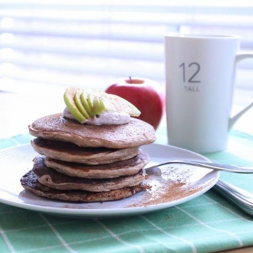 Apple Cinnamon Protein Pancakes