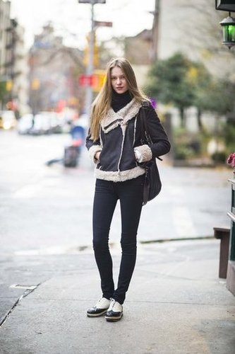 A shearling jacket is all you need to (stylishly) brave the chill.
Source: Adam Katz Sinding
A shearling jacket is all you need to (stylishly) brave the chill.
Source: Adam Katz Sinding