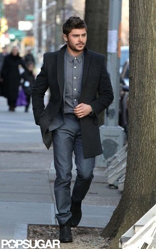 Zac Efron was on set in NYC.
Zac Efron was on set in NYC.