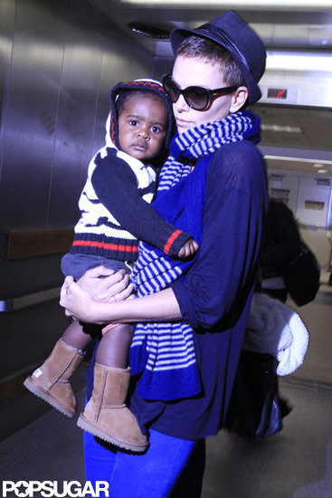 Charlize Theron exited the plane with Jackson Theron in her arms.
Charlize Theron exited the plane with Jackson Theron in her arms.