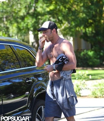Naomi Watts and Shirtless Liev Spend Sunday With the Kids Naomi Watts and Shirtless Liev Spend Sunday With the Kids