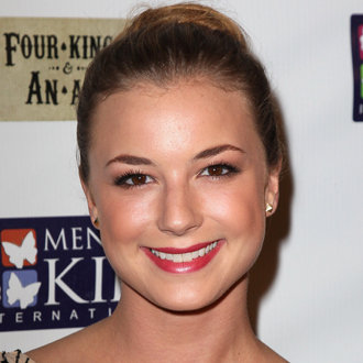 The Cast of Revenge Plays a Scandalous Game on Set