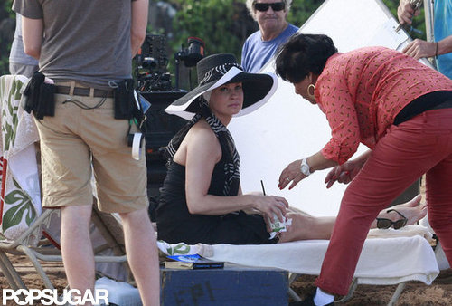 Parenthood's Peter Krause Goes Shirtless in a Beach Scene With Monica Potter Parenthood's Peter Krause Goes Shirtless in a Beach Scene With Monica Potter