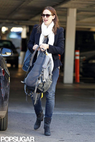 Jennifer Garner and Violet Have a Mother-Daughter Day in LA Jennifer Garner and Violet Have a Mother-Daughter Day in LA