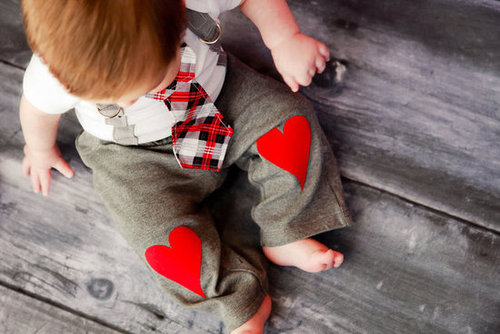 He Wears His Heart on His Knees! He Wears His Heart on His Knees!