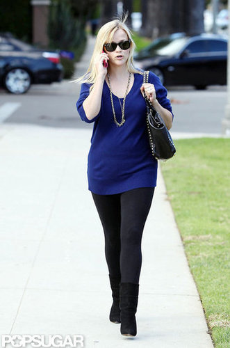 Reese Witherspoon Stops to Shop and Eyes a New Role Reese Witherspoon Stops to Shop and Eyes a New Role