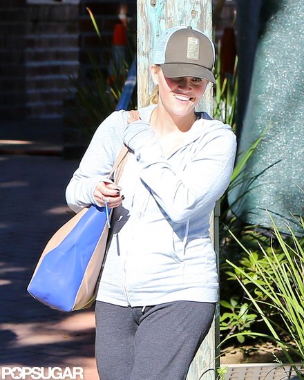 Reese Witherspoon smiled on her way to a workout.
Reese Witherspoon smiled on her way to a workout.