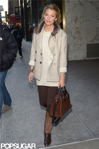 Blake Lively wore boots and a cream sweater in NYC.
Blake Lively wore boots and a cream sweater in NYC.