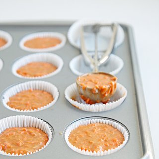 How to Bake Equal-Size Cupcakes