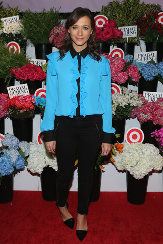 Rashida Jones paired her frilled shirt with black pants.
Rashida Jones paired her frilled shirt with black pants.