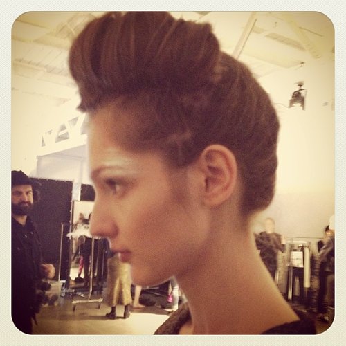 Forties-inspired backstage beauty at Creatures of Comfort.
Forties-inspired backstage beauty at Creatures of Comfort.