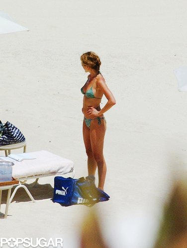 Jennifer Aniston showed off her hot figure while relaxing in the sand in Mexico in July 2003.
Jennifer Aniston showed off her hot figure while relaxing in the sand in Mexico in July 2003.