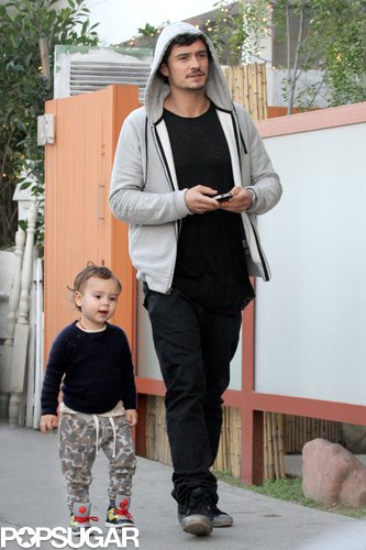 Orlando Bloom walked with his son, Flynn.
Orlando Bloom walked with his son, Flynn.