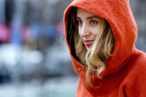 Even bundled up, this woman's poppy pink lips paired perfectly with her orange sweatshirt.
Even bundled up, this woman's poppy pink lips paired perfectly with her orange sweatshirt.